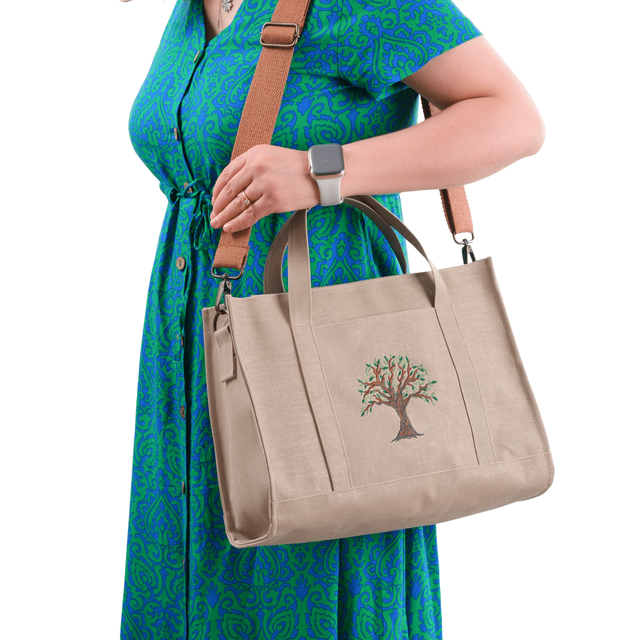 OLİVE TREE - Woman holding canvas handbag with olive tree embroidery – Canvasbag